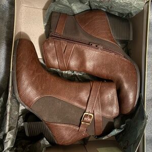 Aerosoles Brown Heel Boots
